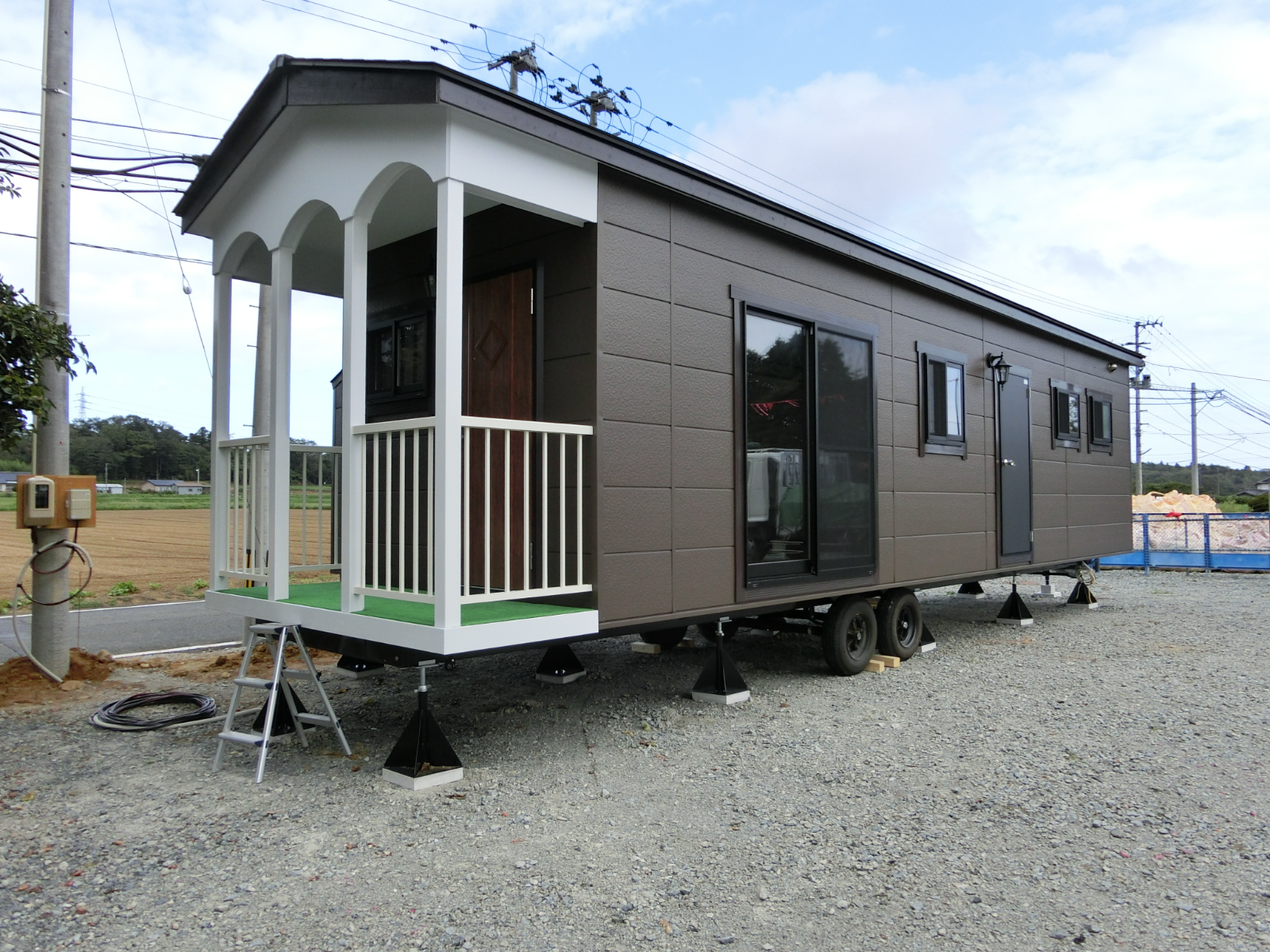 カレント1100D 外観（側面）